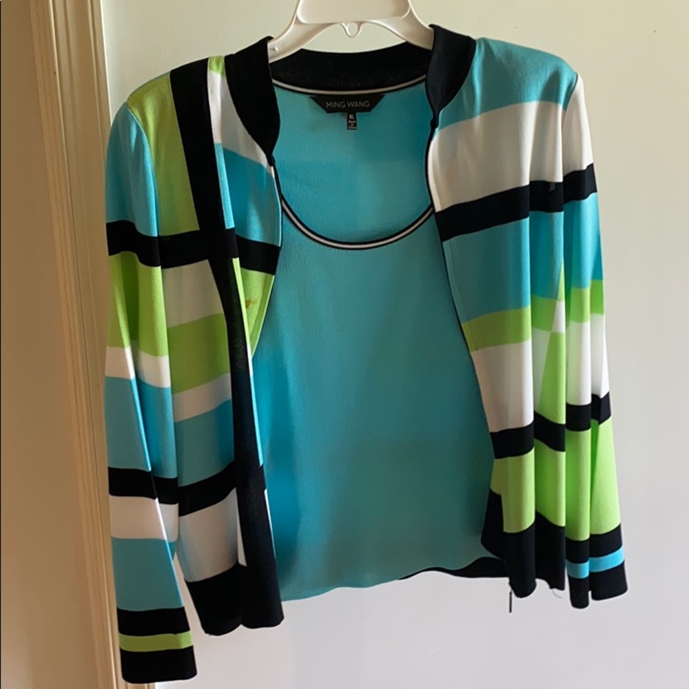 Sweater seat